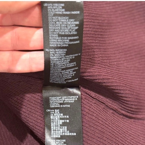 Reiss Mimi Ribbed Berry Knit Turtleneck Dress Small Fluted Hem Chic Minimalist - Picture 8 of 9